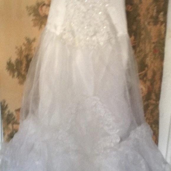 Vintage wedding dress 90 beast 30 waist 36 , 90 inches long - Picture 3 of 12